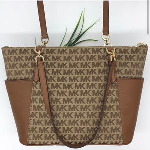 Brand New Micheal Kors Bedford LGEWTZ Beige Tote